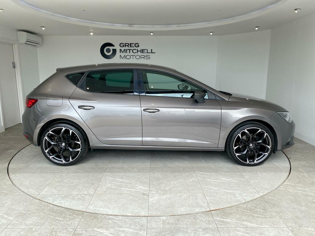 Seat Leon 1.6 Tdi 110 Se Dynamic Technology Grey #4