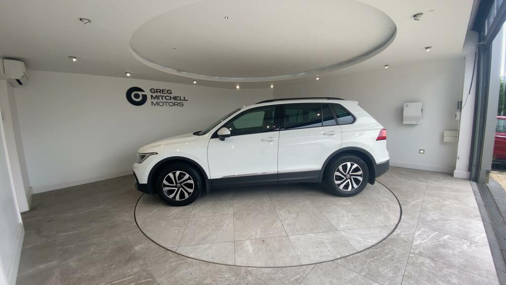 Volkswagen Tiguan 1.5 Tsi Active VIG4325 White #4