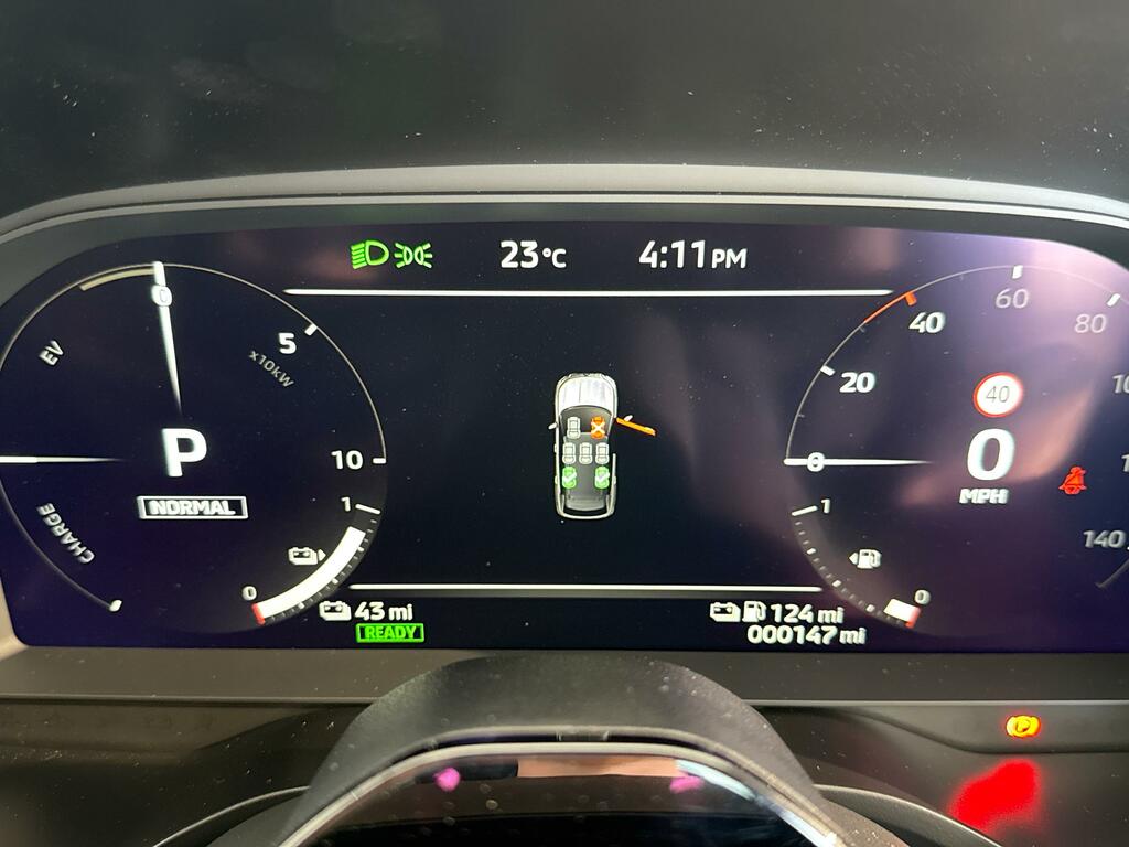 Mitsubishi Outlander 2.4 Phev Diamond 2360 cc Black #27