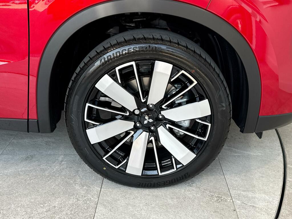 Mitsubishi Outlander 2.4 Phev Diamond 2360 cc Black #14
