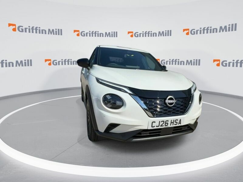 Nissan Juke 1.6 N-connecta Suv Hybrid Euro 6 White #3