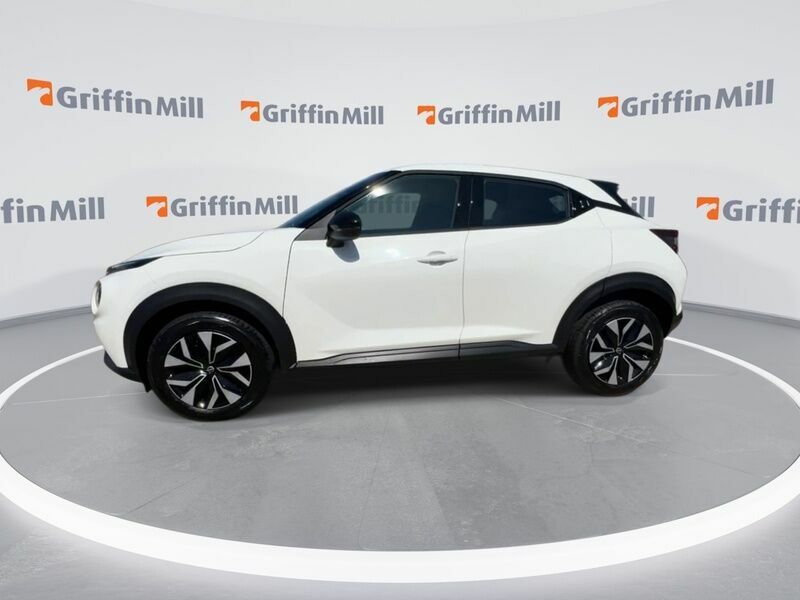 Nissan Juke Hatchback CJ26HRP White #5