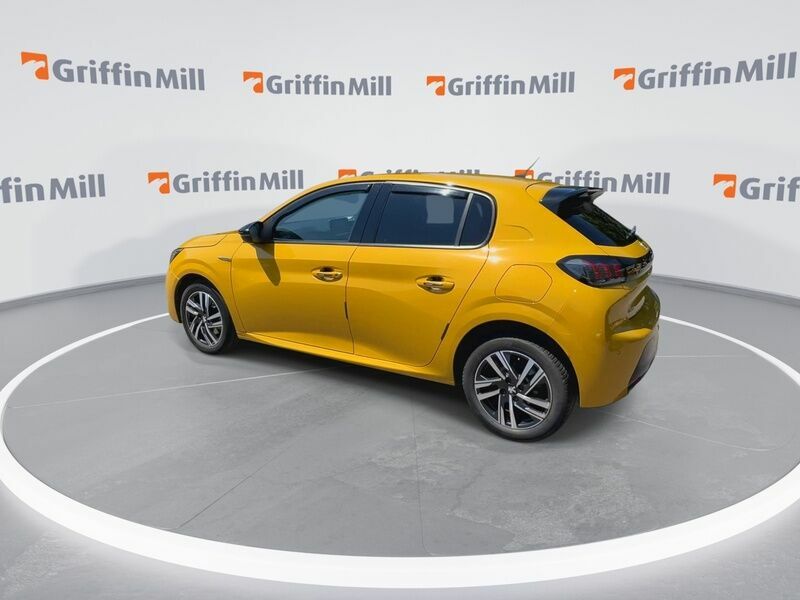 Peugeot 208 1.2 Puretech Allure Premium Hatchback Yellow #3
