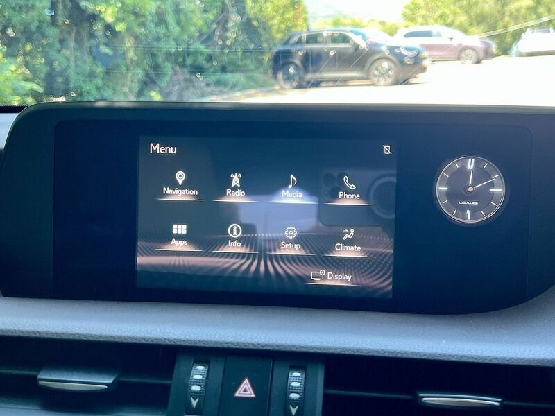 Lexus ES Es 300H Cvt White #48