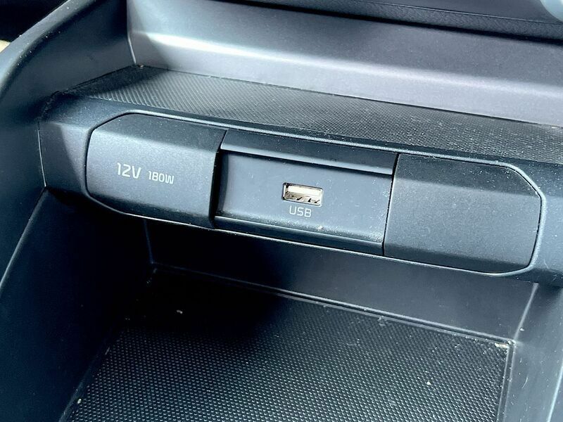 Kia Stonic Connect Mhev Grey #54