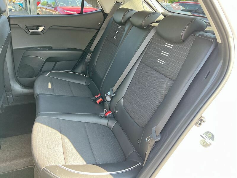 Kia Stonic Connect Mhev Grey #37