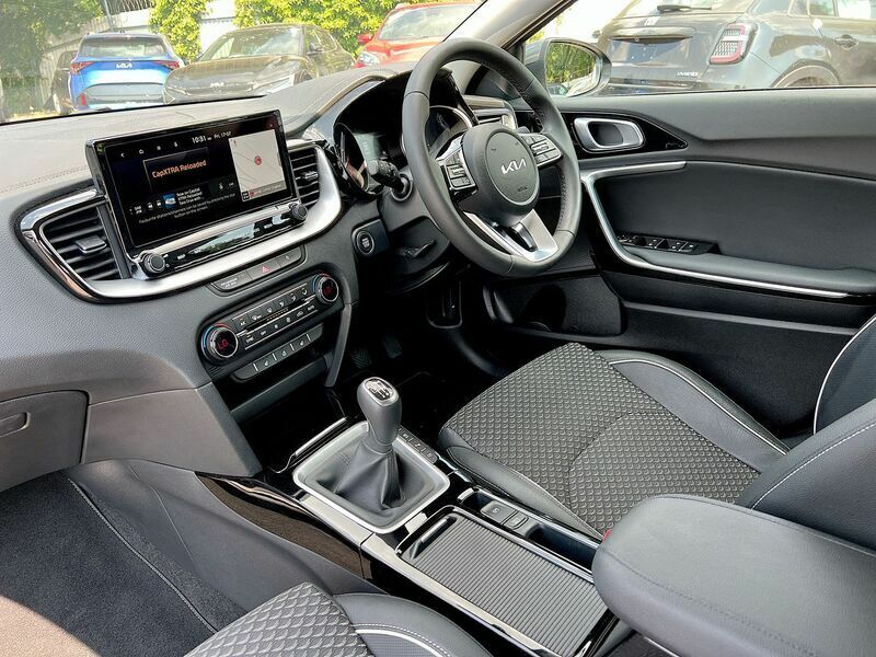 Kia Xceed 1.5T Gdi Isg 3 White #34