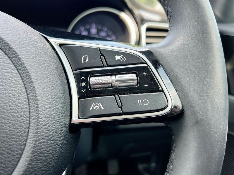 Kia Xceed 1.5T Gdi Isg 3 White #45