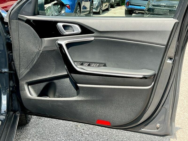 Kia Xceed 1.5T Gdi Isg 3 White #57