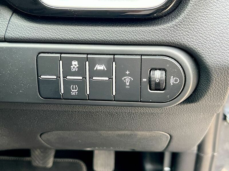 Kia Xceed 1.5T Gdi Isg 3 White #41