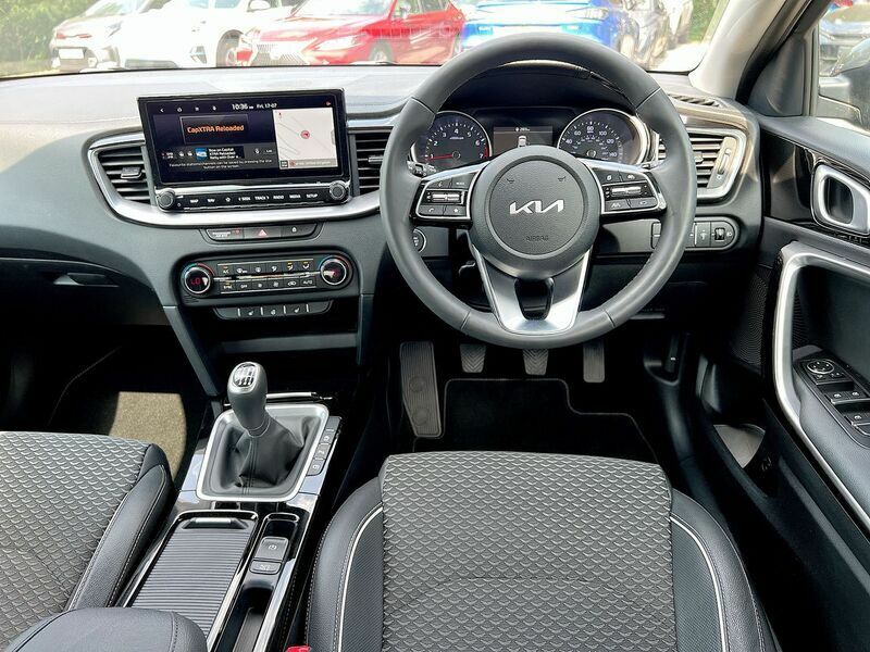 Kia Xceed 1.5T Gdi Isg 3 White #49