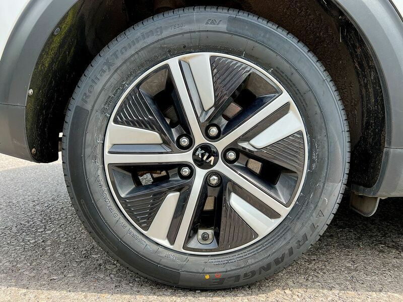 Kia Niro 64Kwh 4 Blue #19