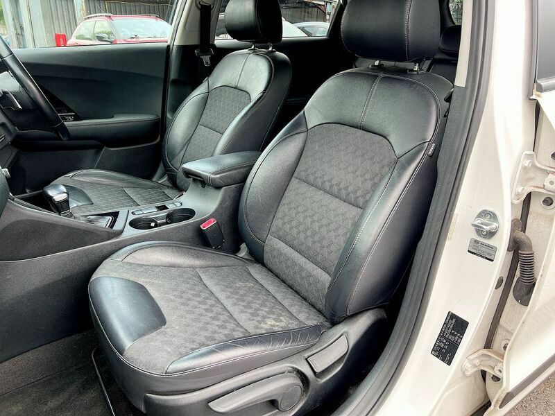 Kia Niro 64Kwh 4 Blue #34