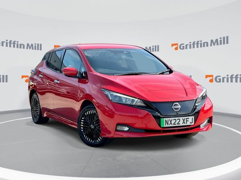 Nissan Leaf 39Kwh N-connecta Hatchback 150 Red