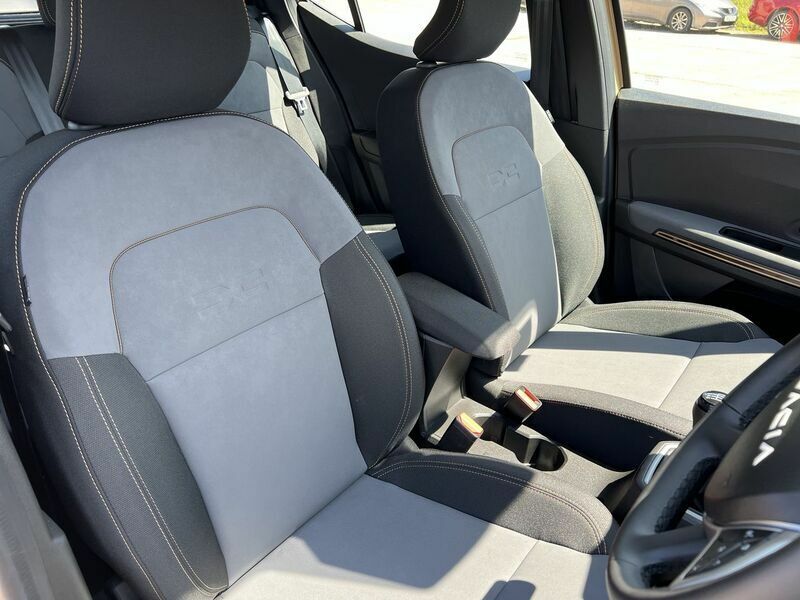 Dacia Sandero 1.0 Tce Extreme 2024 White #36