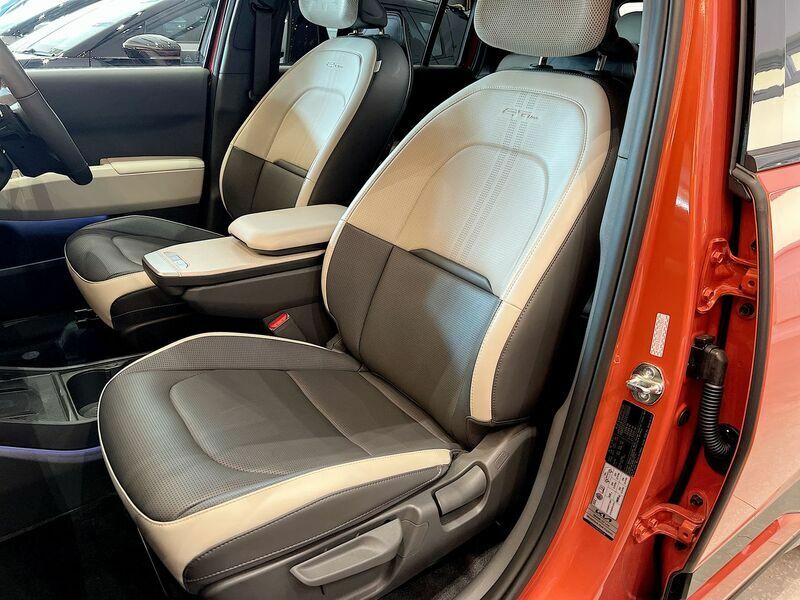 Kia EV3 81.4Kwh Air Suv 201 Bhp White #23