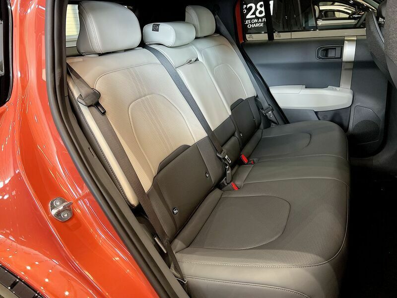 Kia EV3 81.4Kwh Air Suv 201 Bhp White #25