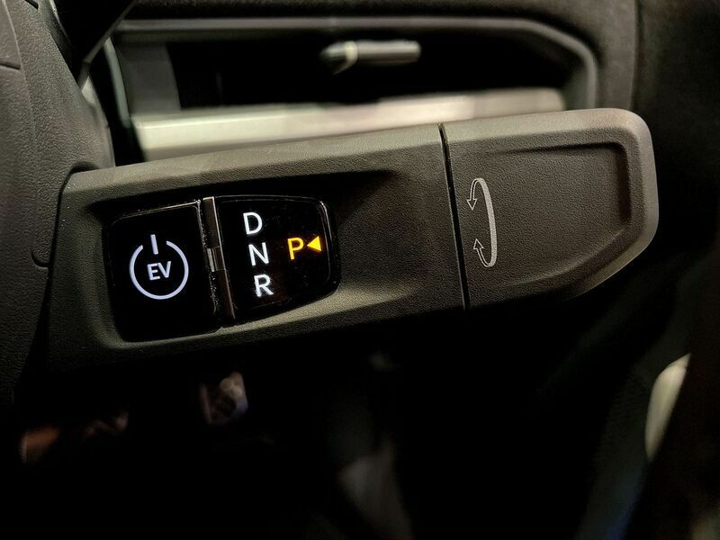 Kia EV3 81.4Kwh Air Suv 201 Bhp White #44