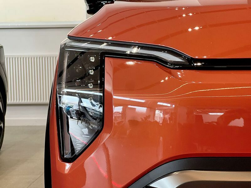 Kia EV3 81.4Kwh Air Suv 201 Bhp White #12