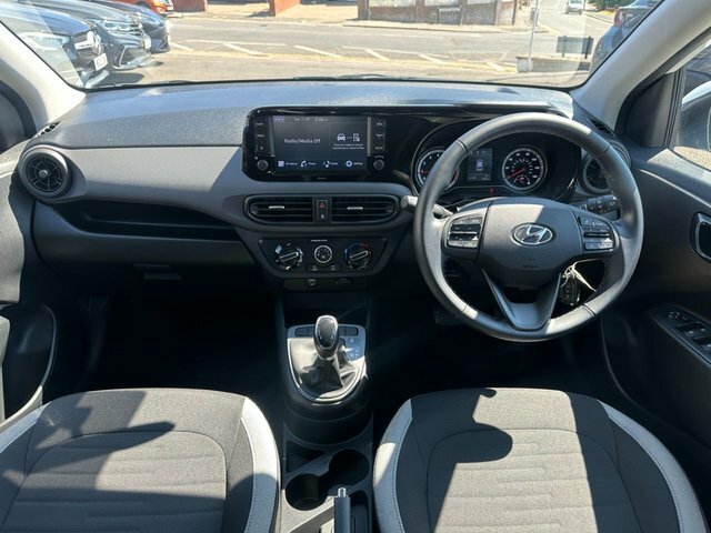 Hyundai I10 Se Connect Mpi - Full Manufacturer Warranty Until Red #12