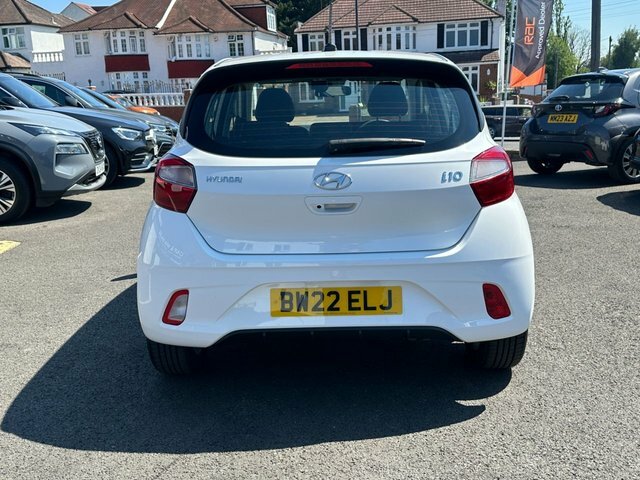 Hyundai I10 2022 1.0 Se Connect Hatchback Euro White #6