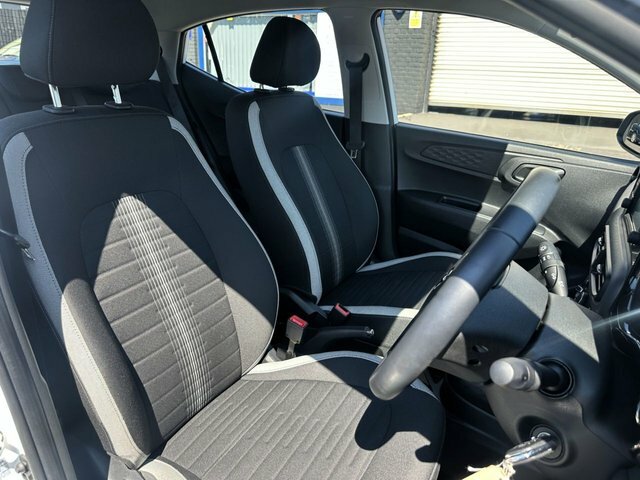 Hyundai I10 Se Connect Mpi - Full Manufacturer Warranty Until Red #9
