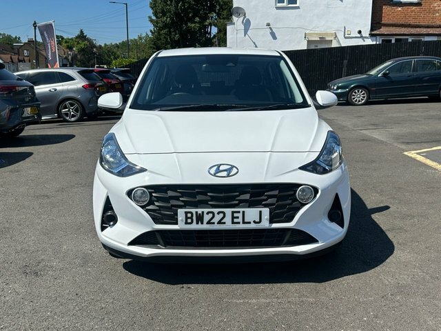 Hyundai I10 2022 1.0 Se Connect Hatchback Euro White #2