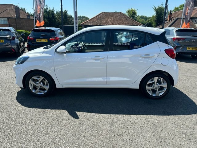 Hyundai I10 2022 1.0 Se Connect Hatchback Euro White #4