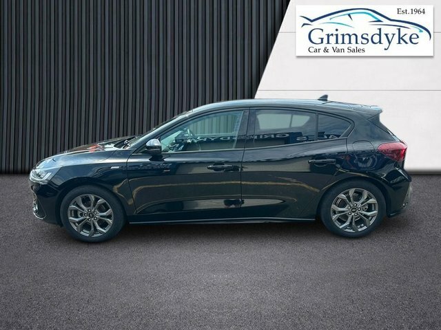 Ford Focus 2023 1.0T Ecoboost Mhev St-line Hatchback Petr Black #4
