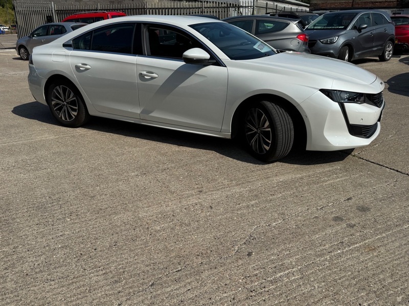 Peugeot 508 1.5 Bluehdi Allure Fastback White #2