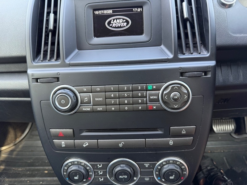 Land Rover Freelander 2.2 Td4 Dynamic 150 Bhp Red #14