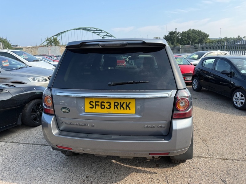 Land Rover Freelander 2.2 Td4 Dynamic 150 Bhp Red #8