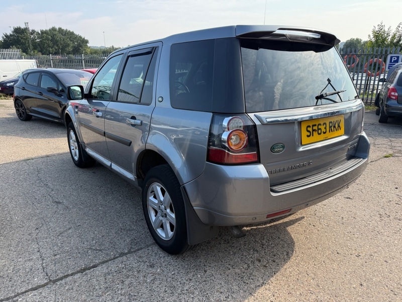 Land Rover Freelander 2.2 Td4 Dynamic 150 Bhp Red #7