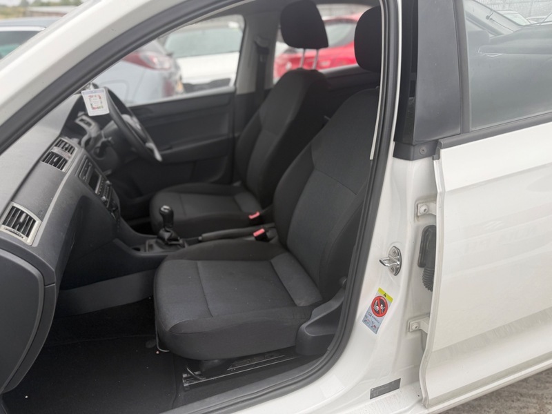 Skoda Rapid 1.2 L Se Tsi White #11