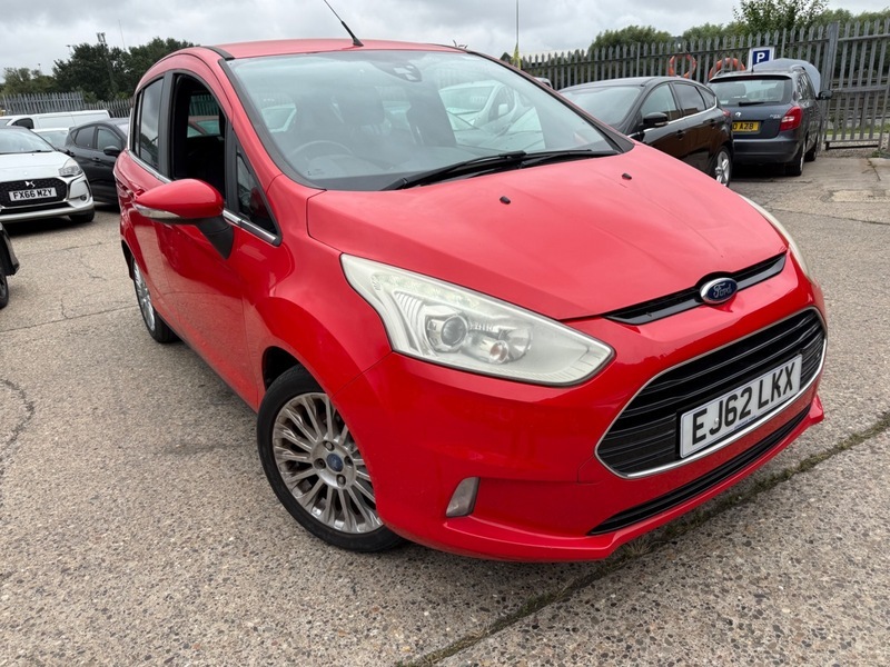 Ford B-Max Titanium Tdci Red