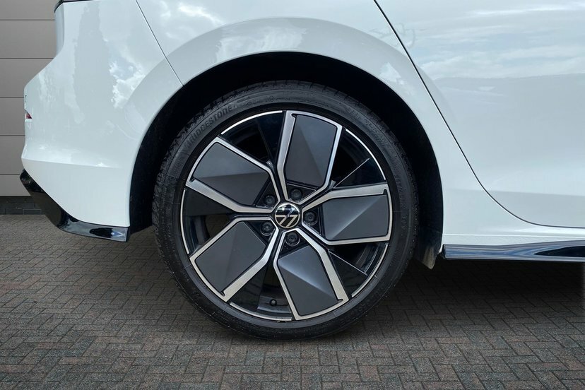 Volkswagen Golf 1.5 Tsi Black Edition Hatchback DU75BBE White #5