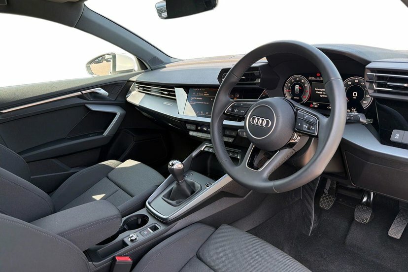 Audi A3 1.5 Tfsi Sport Sportback 116 Ps White #6