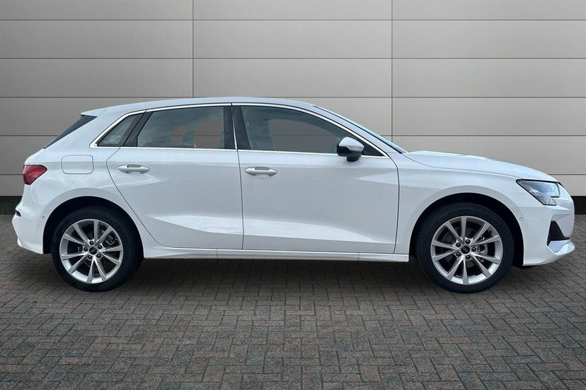 Audi A3 1.5 Tfsi Sport Sportback 116 Ps White #4