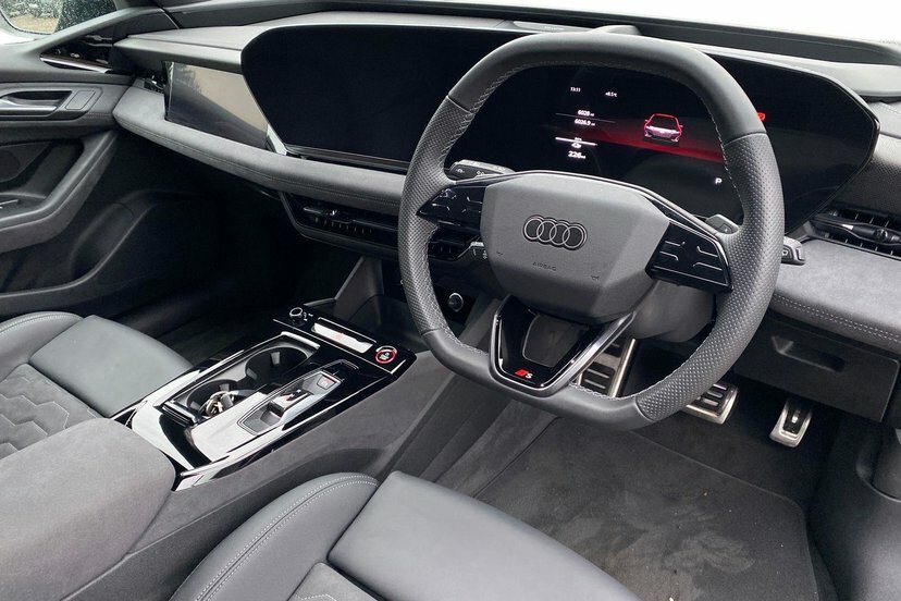 Audi A6 E-tron Avant 83Kwh Edition 1 Estate 286 Ps LN25PZU Black #6