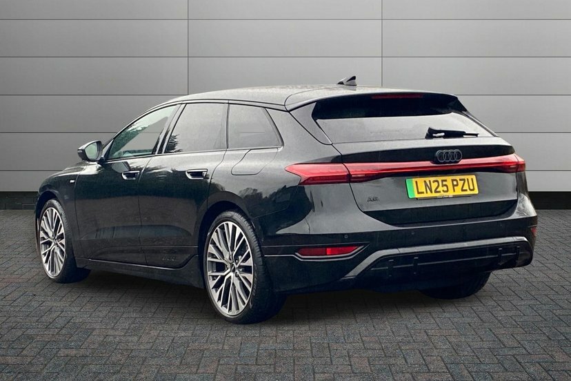Audi A6 E-tron Avant 83Kwh Edition 1 Estate 286 Ps LN25PZU Black #3