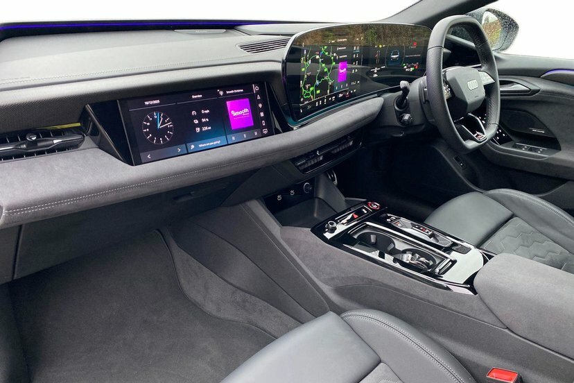 Audi A6 E-tron Avant 83Kwh Edition 1 Estate 286 Ps LN25PZU Black #2