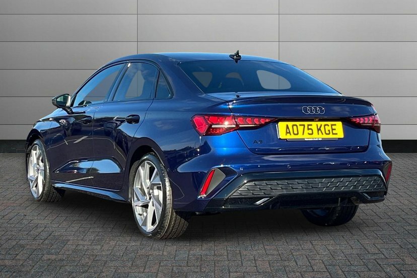 Audi A3 2.0 Tdi 35 Black Edition Saloon S Troni AO75KGE Blue #6
