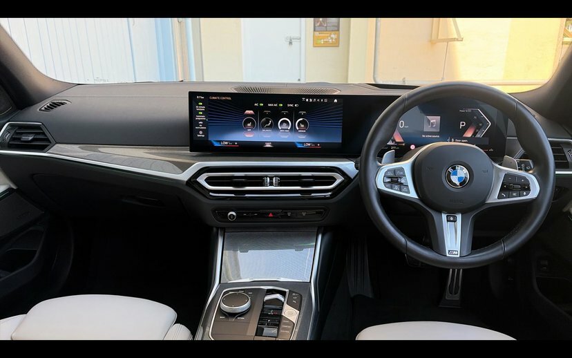 BMW 3 Series M340d Xdrive Touring Blue #4
