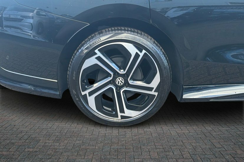 Volkswagen ID.7 Gtx 86Kwh Plus Fastback 4Motion AE75VHN Black #5