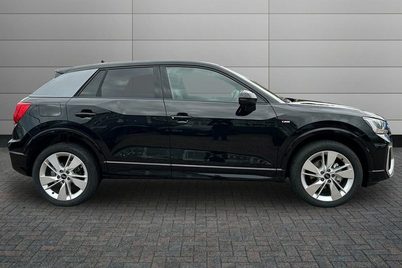 Audi Q2 1.5 Tfsi Cod 35 S Line Suv S Tronic 15 MT75ENR Black #4