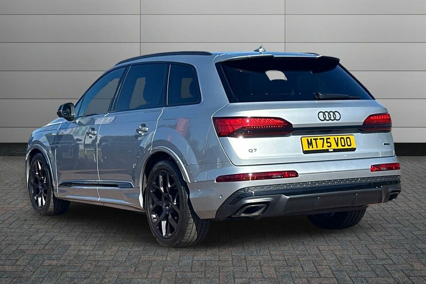 Audi Q7 3.0 Tdi V6 50 Black Edition Suv Tiptron MT75VOO Silver #3