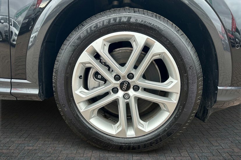 Audi Q5 2.0 Tdi Sport Suv S Tronic Quattro 204 Black #3