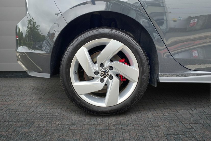 Volkswagen e-Golf 1.5 Tsi Ehybrid 19.7Kwh Gte Hatchback P Grey #5