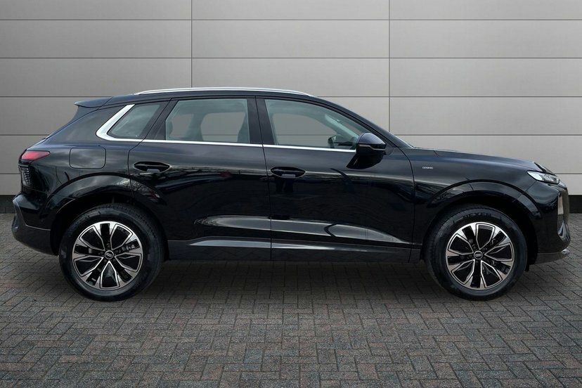 Audi Q3 1.5 E-hybrid Sport Suv Plug-in Hybrid S MJ75YMR Black #4
