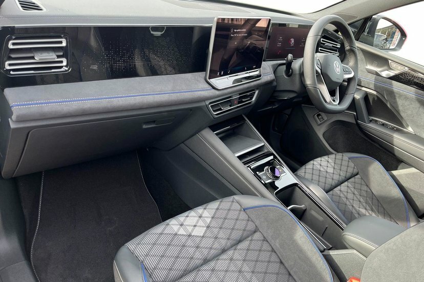 Volkswagen Tiguan 1.5 Etsi Mhev R-line Suv Hybrid Dsg 15 GF75LNW Grey #2
